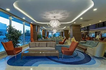 Seashell Resort & Spa