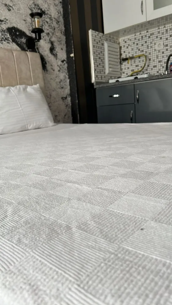 Elite Stüdyo, Sigara İçilebilir, Şehir Manzaralı