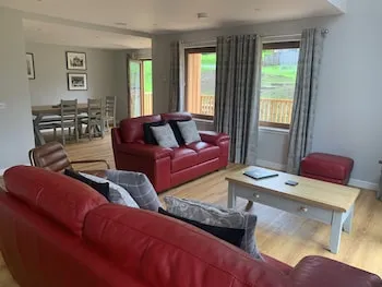 Lord Galloway 37 With Hot Tub, Newton Stewart