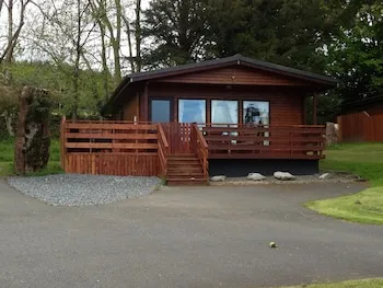 Birch Lodge 22 With Hot Tub, Newton Stewart