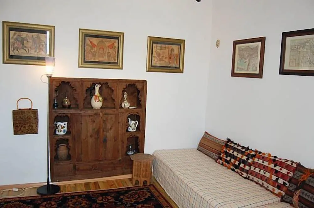 Süit, Balkon