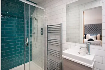Mill House - self catering sleeps 10