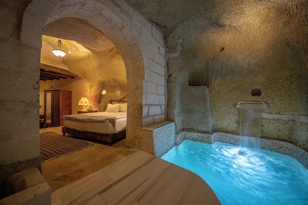 Luxury Oda, 1 Büyük (Queen) Boy Yatak