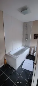Ben Reoch Cottage - Loch Lomond & Arrochar Alps