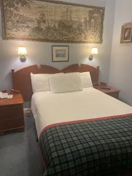 Lovat Arms Hotel