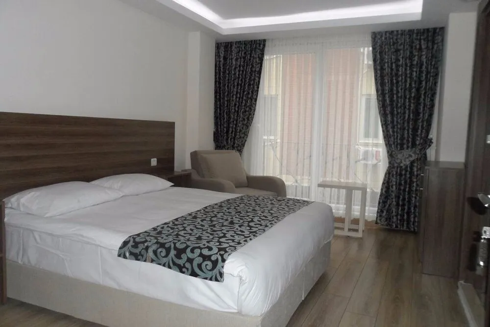 Standard Tek Büyük Yataklı Oda