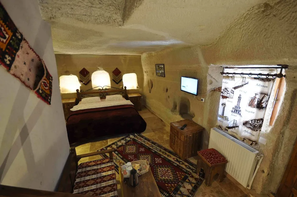 Romantic Tek Büyük Yataklı Oda