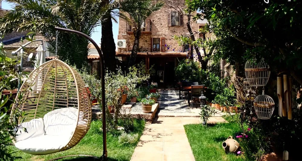 Tek Büyük Yataklı Oda, Bahçe Manzaralı