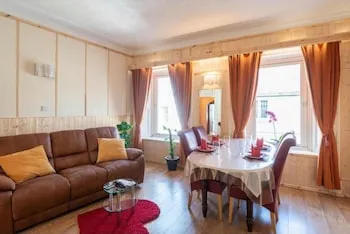 Georges57 2-bed Apartment in Inverness