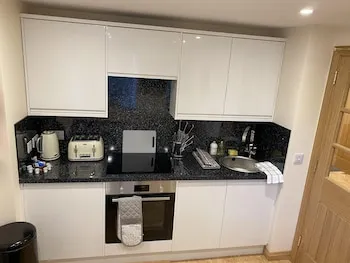 Waverley Inn Apartments