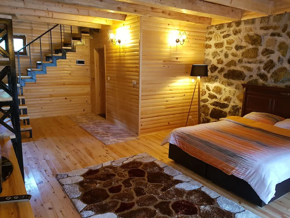 Grand Dağ Evi, 1 Yatak Odası, Balkon, Bahçe Manzaralı
