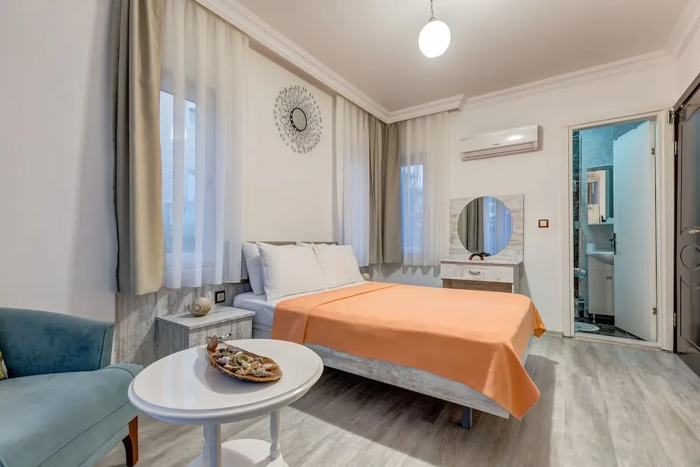 Tek Büyük Yataklı Oda, Balkon