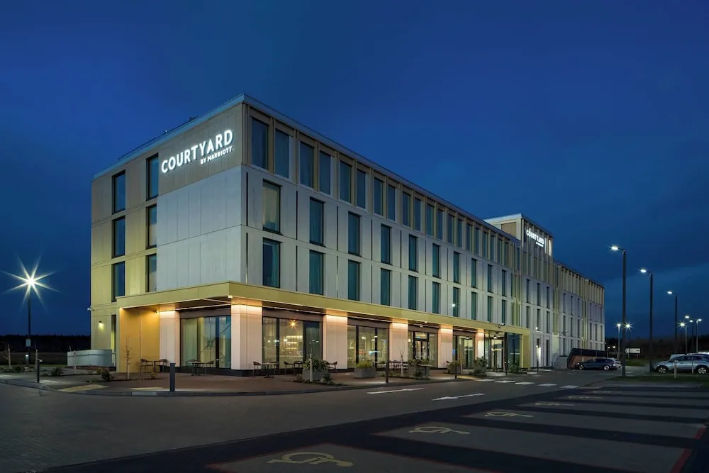 Courtyard by Marriott Inverness Airport