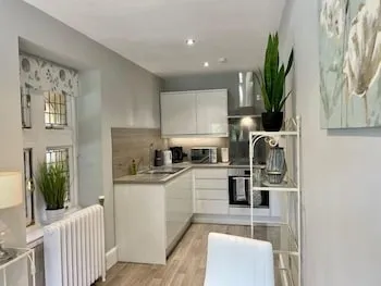 Rossal House Apartments