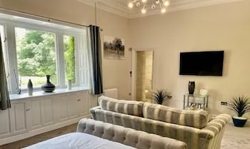 Rossal House Apartments