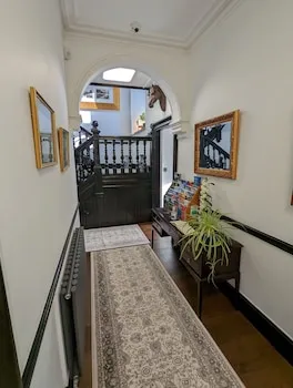 Cambeth Lodge Guesthouse