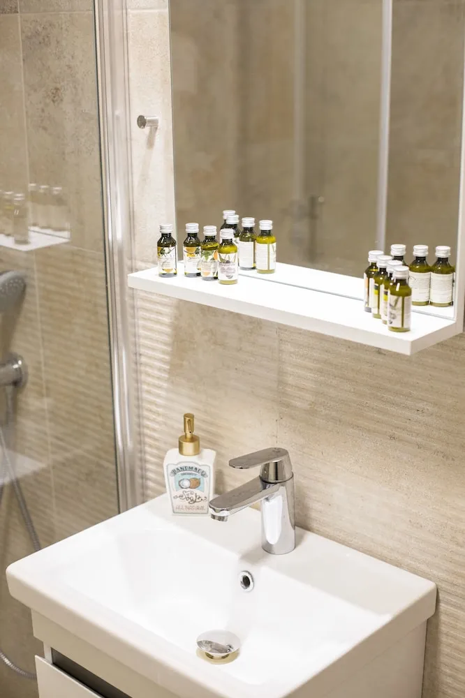 Standard Triple Room, Basement Floor