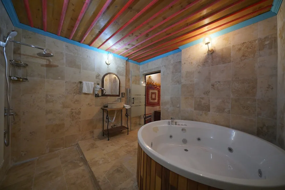 Suite with Spa Bath