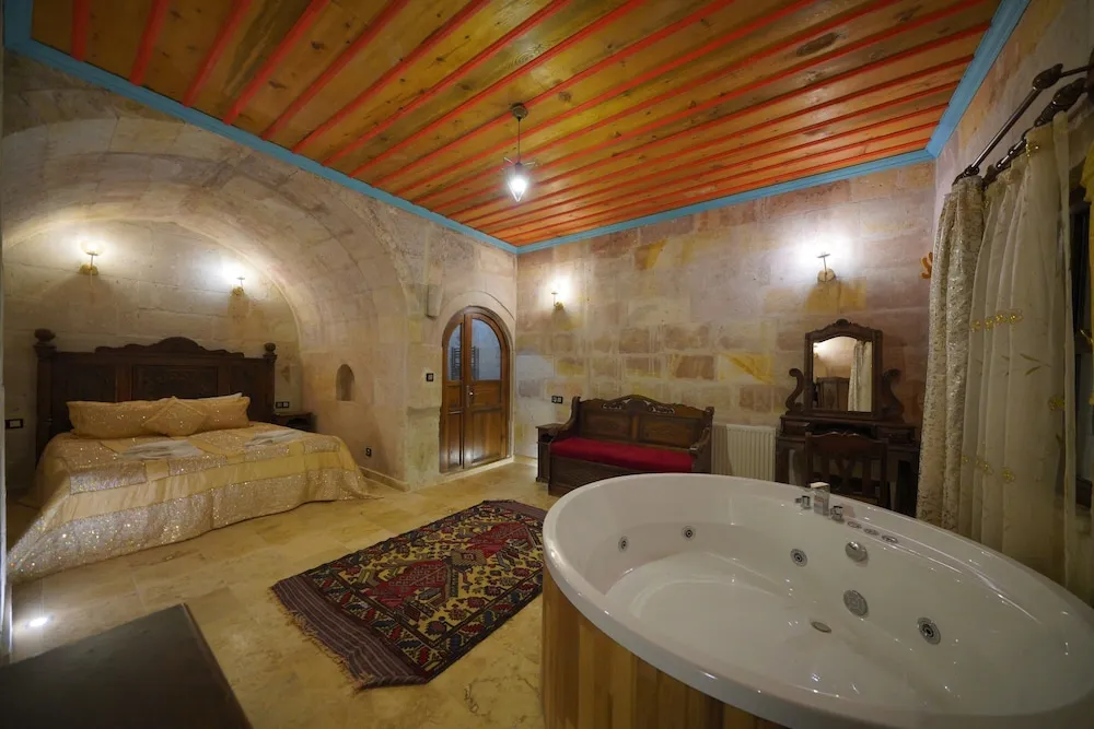 Suite with Spa Bath