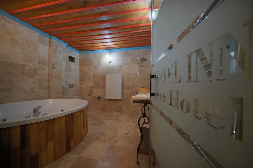 Suite with Spa Bath
