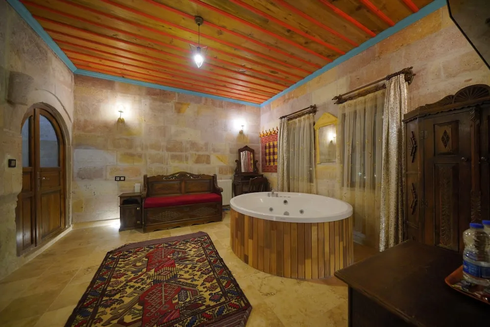 Suite with Spa Bath