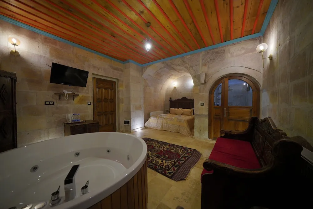Suite with Spa Bath