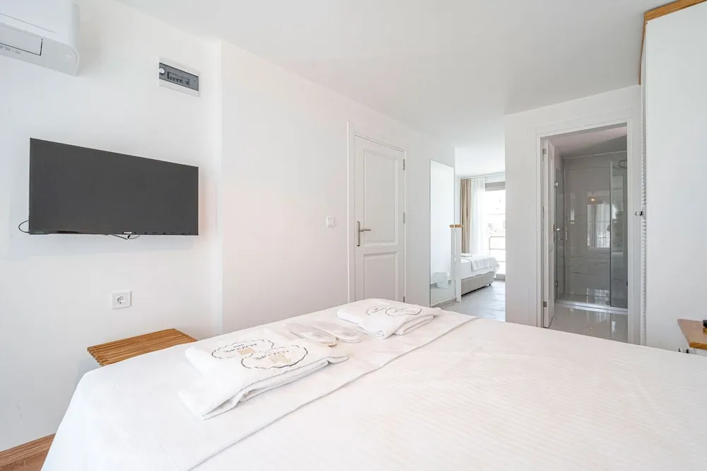 Deluxe Üç Kişilik Oda