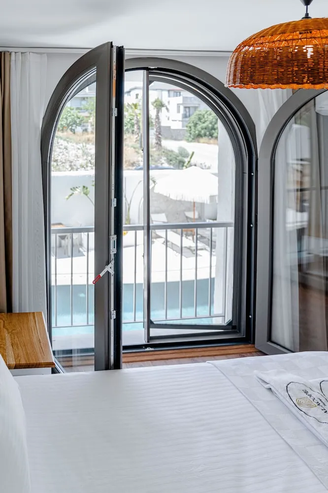 Deluxe Üç Kişilik Oda