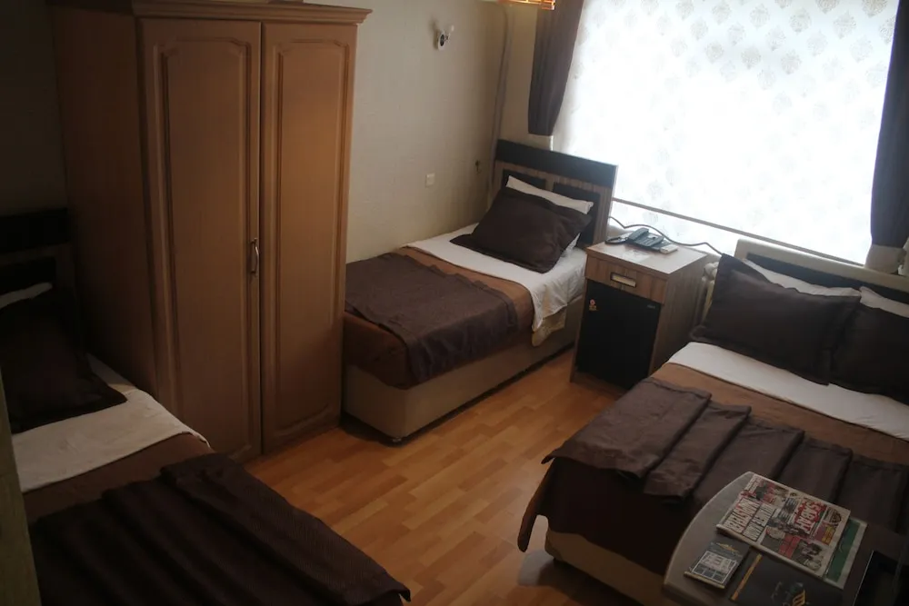 Standard Üç Kişilik Oda