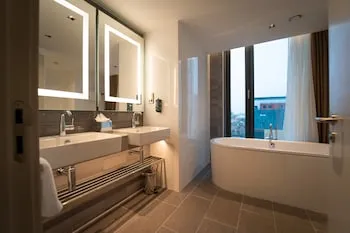 Clayton Hotel Glasgow