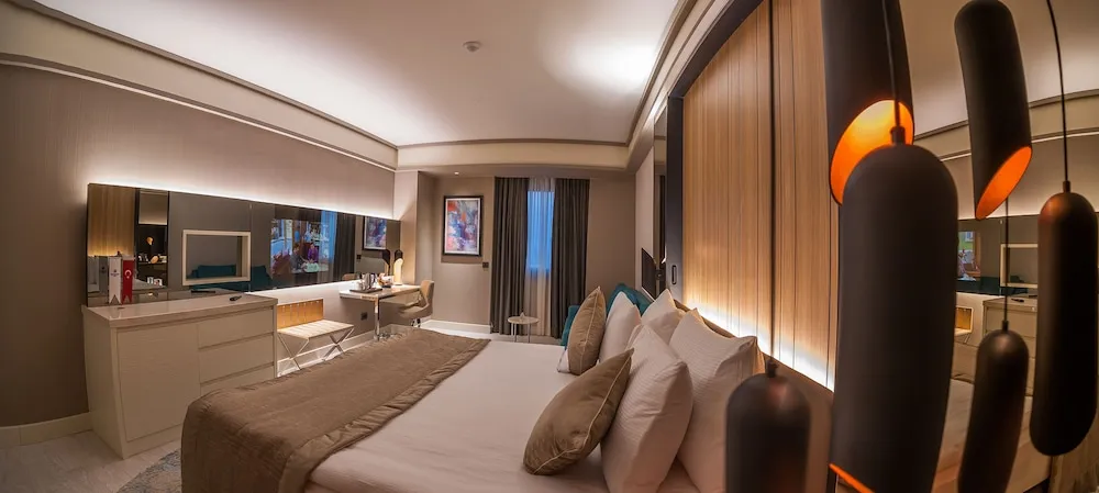 Deluxe Tek Büyük Yataklı Oda