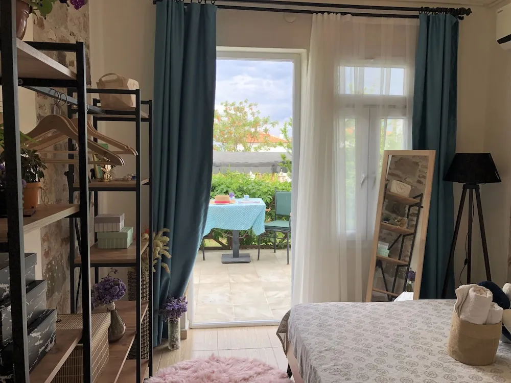 Tek Büyük Yataklı Oda, Bahçe Manzaralı