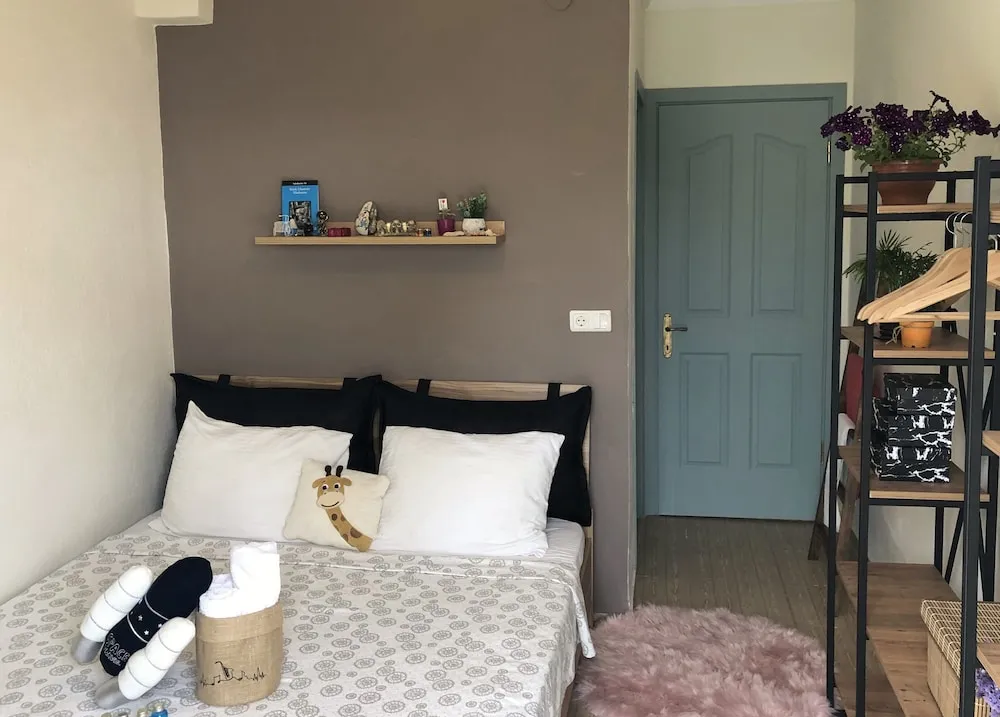 Tek Büyük Yataklı Oda, Bahçe Manzaralı