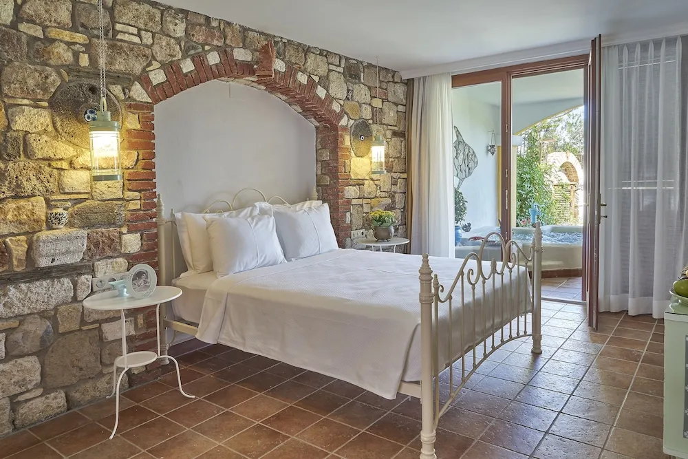 Garden Suite with Jacuzzi(Jacuzzi sadece yaz kullanımı için)