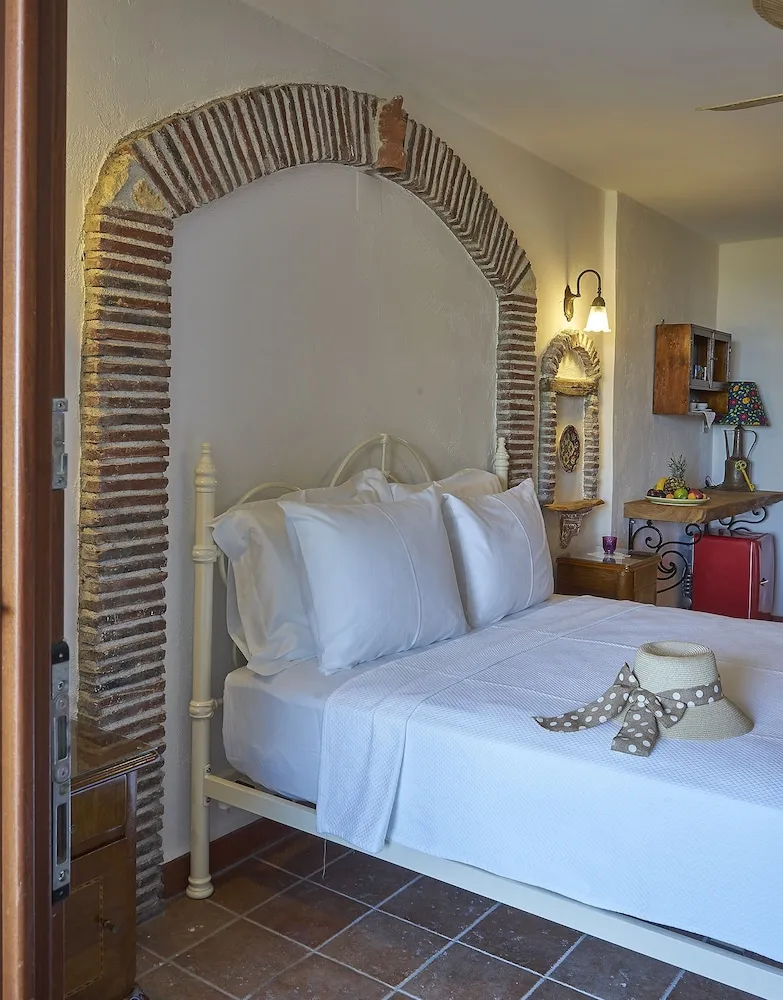 Garden Suite with Jacuzzi(Jacuzzi sadece yaz kullanımı için)