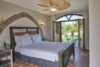 Villa Taraca Alaçatı Romantik Hotel