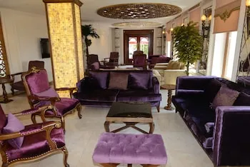 Kaya Ninova Hotel