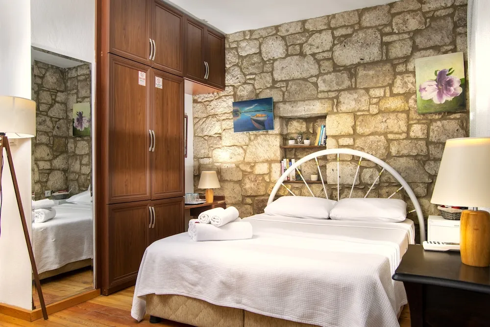 Deluxe Üç Kişilik Oda