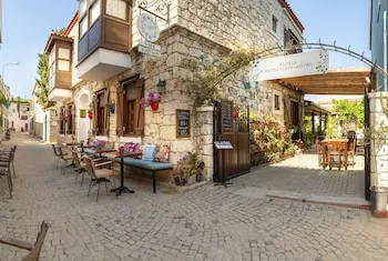 Flores Hotel Alaçatı