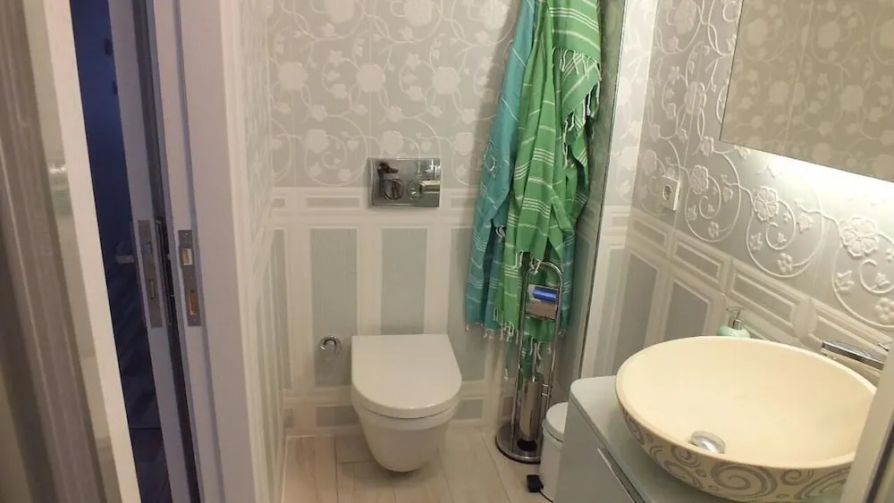 303 Superior Apart Daire