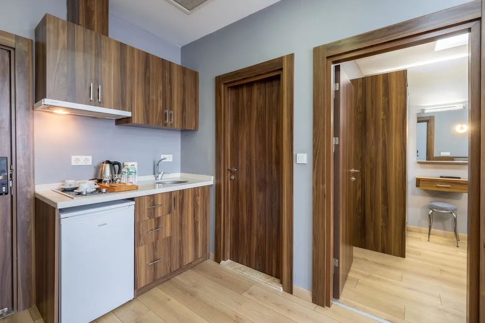 Suite with City View