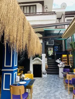 Sarıhan Konak ve Otel