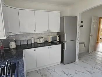 Snug - Colquhoun Square Apartment