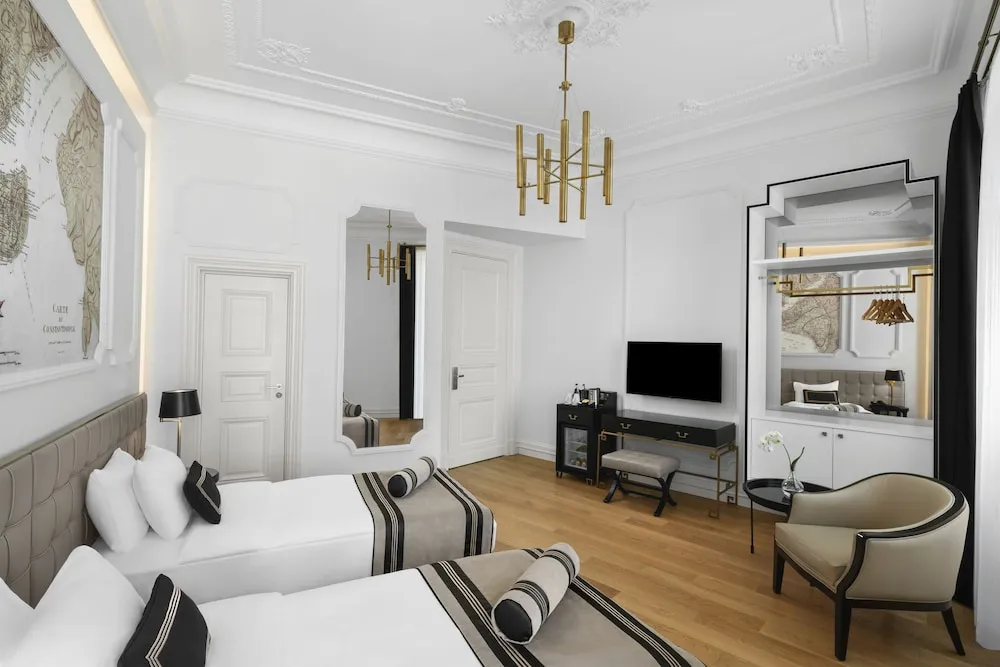 Deluxe Taksim Square Twin