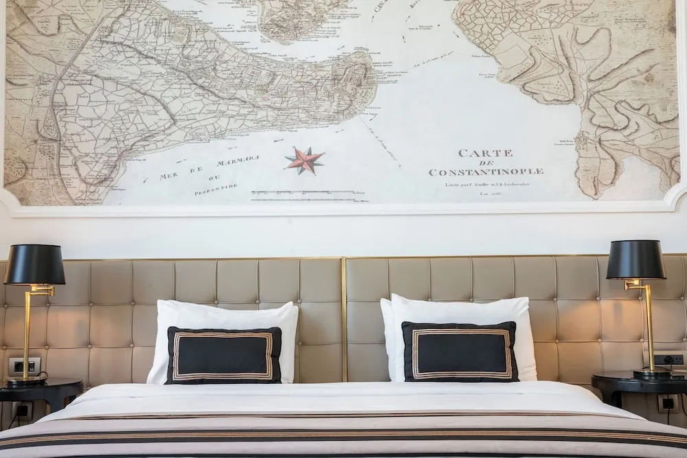 Deluxe Taksim Square French