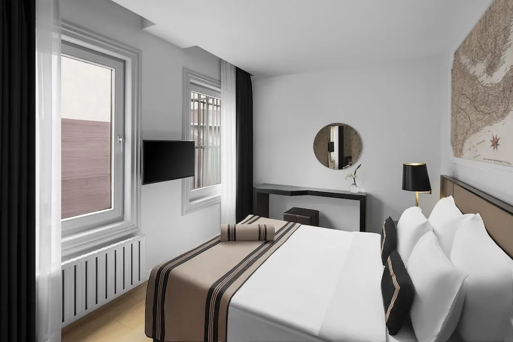 Standard Room No View French