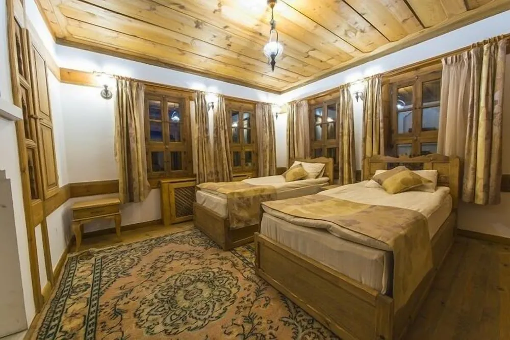Deluxe Tek Büyük veya İki Ayrı Yataklı Oda