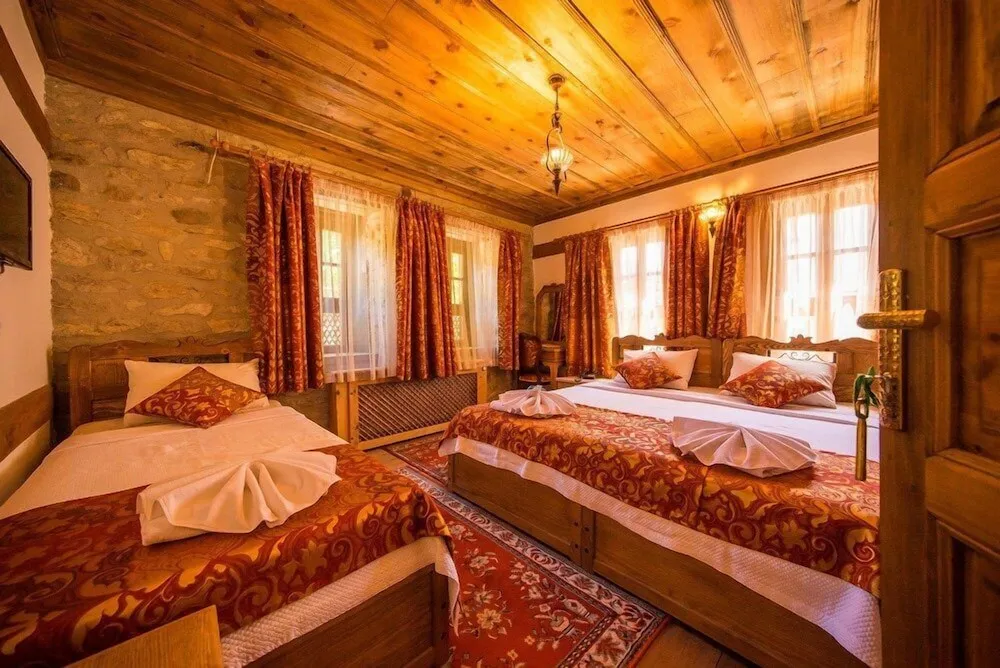 Deluxe Üç Kişilik Oda