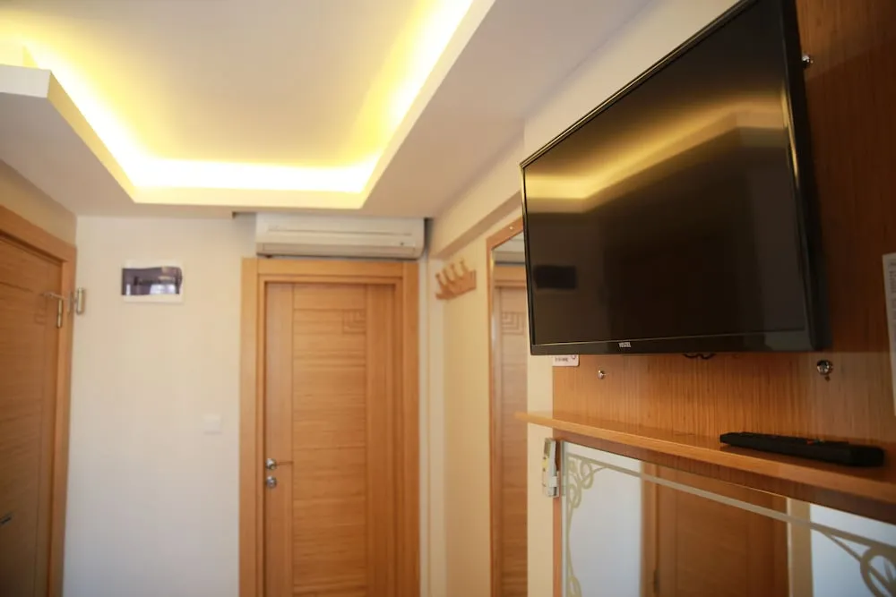Standard Tek Büyük veya İki Ayrı Yataklı Oda