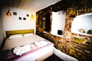 Ayvalik Moda Pansiyon